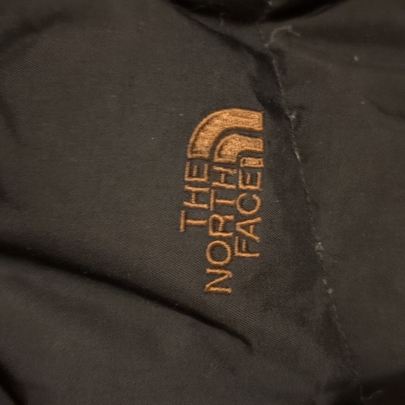 The North Face RECCO 600 Fill Down Winter Ski/Snowboard Jacket Black Fur Hood M - Picture 2 of 11